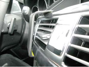 Brodit ProClip montážní konzole pro Mercedes Benz CLS-Class 11-18, na střed vlevo