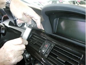 Brodit ProClip Halterung für BMW 6er E63, E64 04-10, mittig-