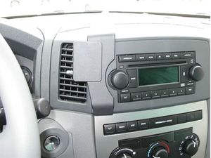 Brodit ProClip montážní konzole pro Jeep Grand Cherokee 05-07 (jen bez navigace), na střed