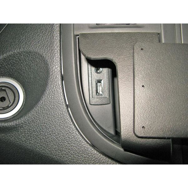 Brodit ProClip montážní konzole pro Mercedes Benz Vito 15-23 (jen automat), na střed vlevo