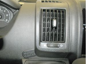 Brodit ProClip Citroen Jumper/Fiat Ducato 15-21/Peugeot Boxer 15-24/Opel Movano 23-24, levá mřížka