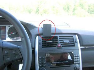 Brodit ProClip montážní konzole pro Mercedes Benz B-Class 05-11, na střed