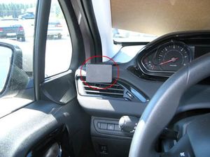 Brodit ProClip montážní konzole pro Peugeot 208/Peugeot 2008 12-19, vlevo nad mřížku