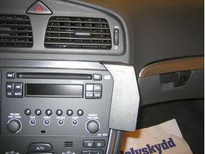 Brodit ProClip Volvo S60 05-10/V70 N 05-08/XC70 05-07 (ne dřevěný dekor), na střed vpravo nahoru