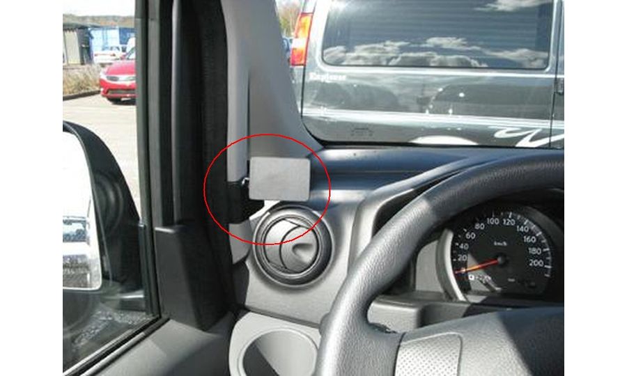 Brodit ProClip pro Nissan NV200/Evalia 10-23, vlevo na sloupek