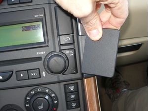 Brodit ProClip montážní konzole pro Land Rover Range Rover Sport 05-09, na střed vpravo