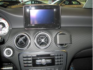Brodit Монтажна скоба ProClip за Mercedes Benz A-Class 13-18/CLA/GLA-Class 13-19, за централно окачване