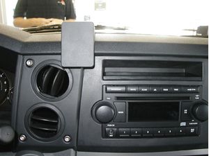 Brodit ProClip montážní konzole pro Jeep Commander 06-10, na střed
